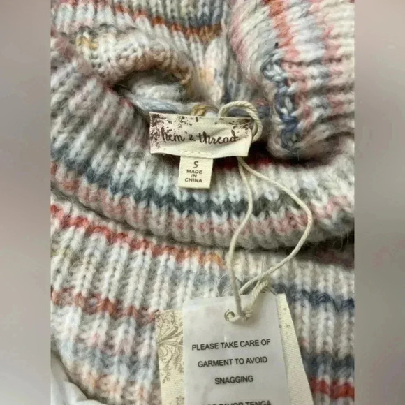 Hem & Thread Sweater Size Small Turtleneck Pastel Boutique Chunky Knit Soft NWT - Picture 8 of 15